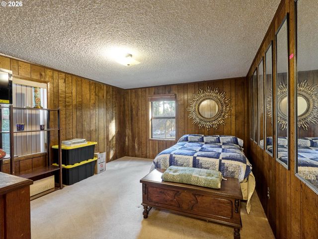 1708 CONIFER Dr, Lake Oswego, OR 97034