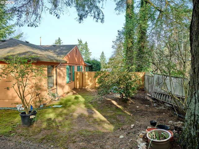 1708 CONIFER Dr, Lake Oswego, OR 97034