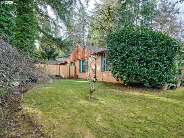 1708 CONIFER Dr, Lake Oswego, OR 97034