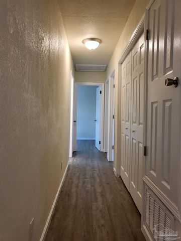 715 Lambert St, Pensacola, FL 32505