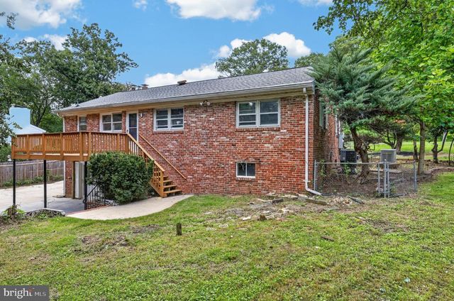 6104 SAINT JOHN DR, Alexandria, VA 22310