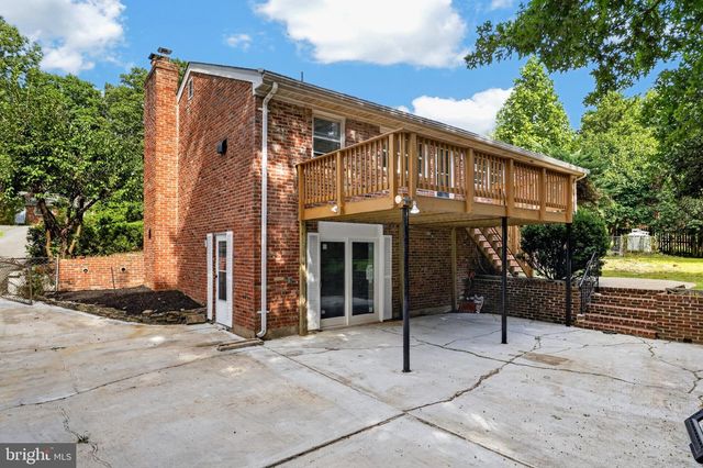 6104 SAINT JOHN DR, Alexandria, VA 22310