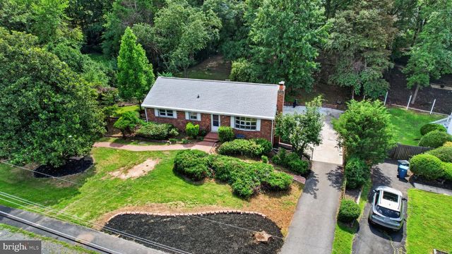 6104 SAINT JOHN DR, Alexandria, VA 22310
