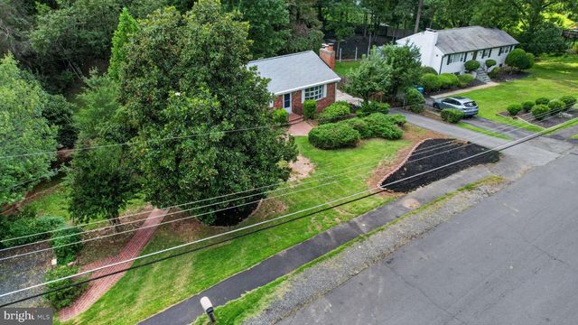 6104 SAINT JOHN DR, Alexandria, VA 22310
