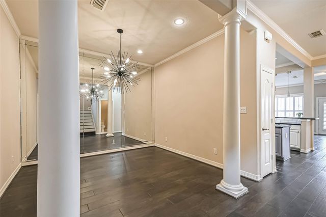 5453 Fairdale Lane, Houston, TX 77056