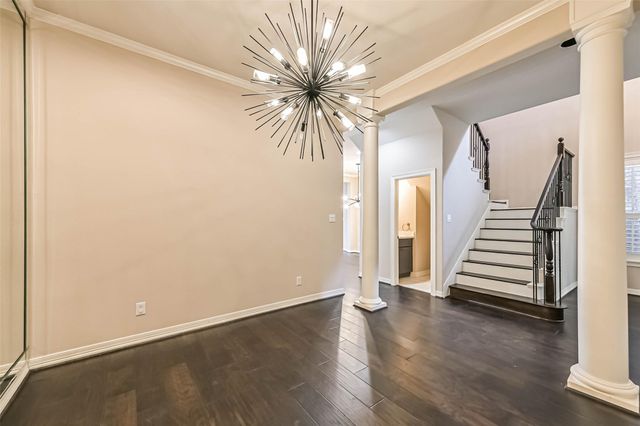 5453 Fairdale Lane, Houston, TX 77056