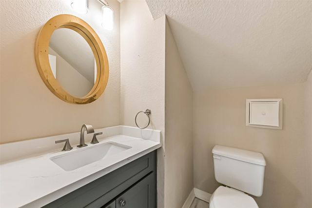 5453 Fairdale Lane, Houston, TX 77056
