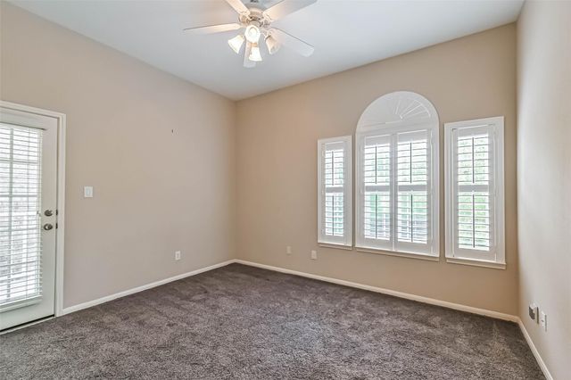 5453 Fairdale Lane, Houston, TX 77056