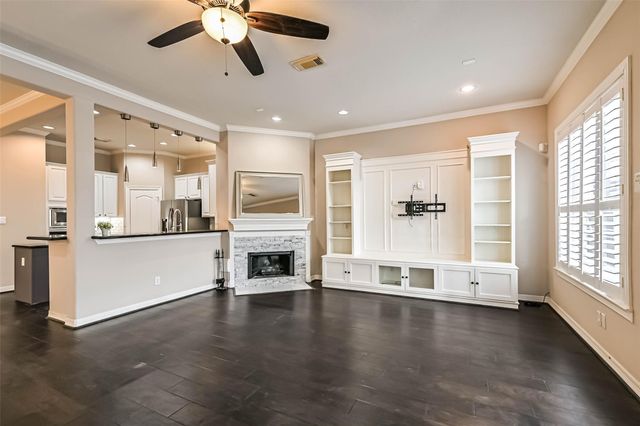 5453 Fairdale Lane, Houston, TX 77056
