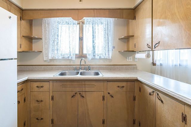 1940 E 8TH Street, Erie, PA 16511