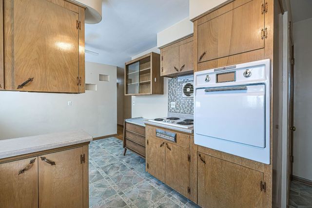 1940 E 8TH Street, Erie, PA 16511