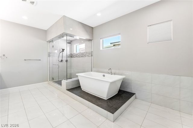 8477 Wolf Mountain Court, Las Vegas, NV 89129