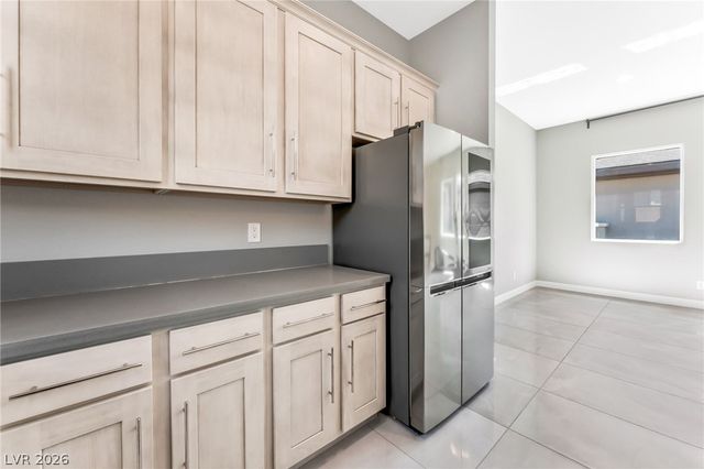 8477 Wolf Mountain Court, Las Vegas, NV 89129