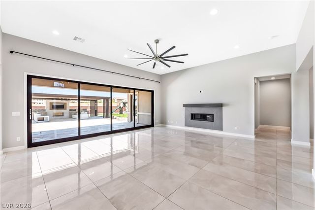 8477 Wolf Mountain Court, Las Vegas, NV 89129