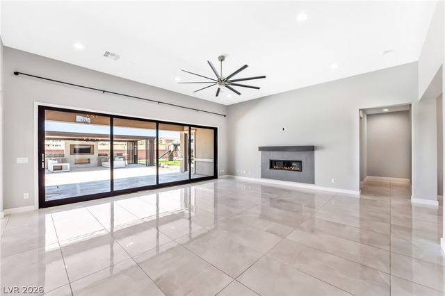 8477 Wolf Mountain Court, Las Vegas, NV 89129