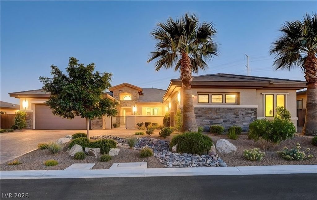 8477 Wolf Mountain Court, Las Vegas, NV 89129