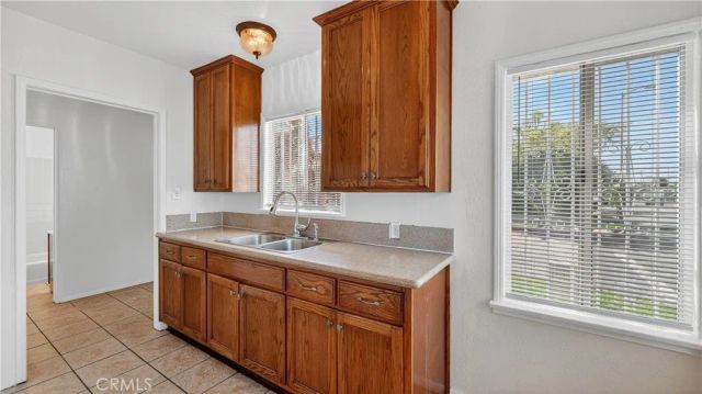 200 E Century Boulevard, Los Angeles, CA 90003