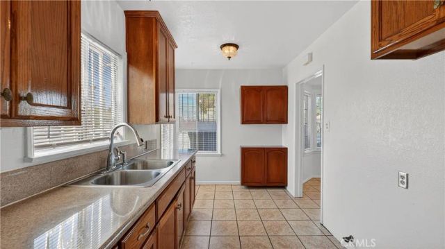 200 E Century Boulevard, Los Angeles, CA 90003