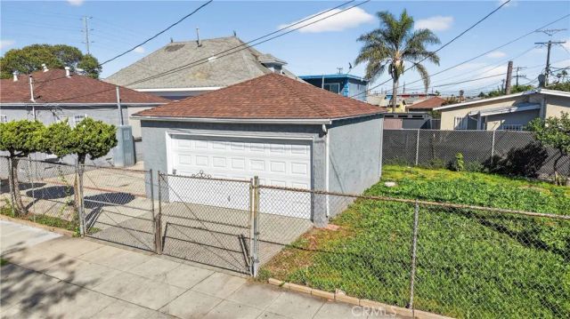 200 E Century Boulevard, Los Angeles, CA 90003