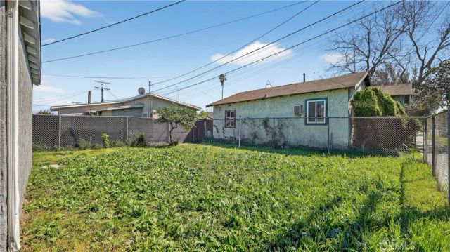 200 E Century Boulevard, Los Angeles, CA 90003