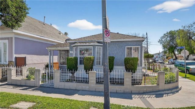 200 E Century Boulevard, Los Angeles, CA 90003