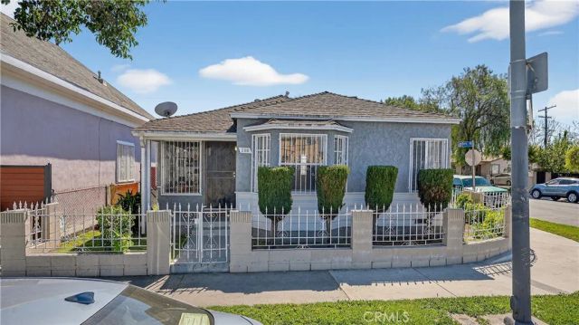 200 E Century Boulevard, Los Angeles, CA 90003