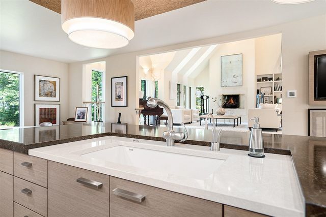 5285 N Lakeshore Drive, Holland, MI 49424