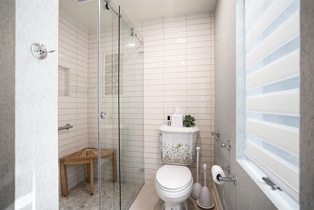 5285 N Lakeshore Drive, Holland, MI 49424