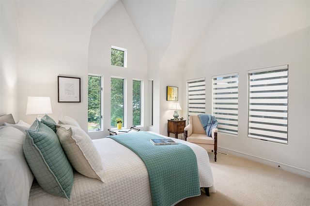 5285 N Lakeshore Drive, Holland, MI 49424