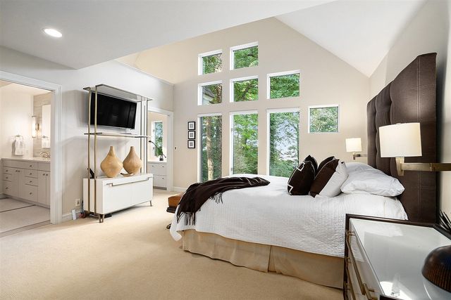 5285 N Lakeshore Drive, Holland, MI 49424