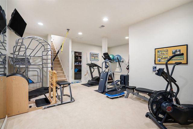 5285 N Lakeshore Drive, Holland, MI 49424