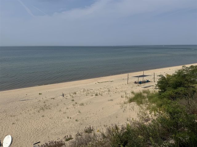 5285 N Lakeshore Drive, Holland, MI 49424