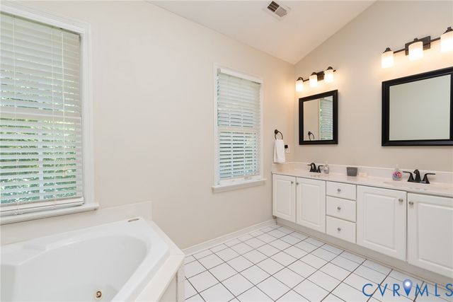 15112 Fox Grove Ln, Midlothian, VA 23112
