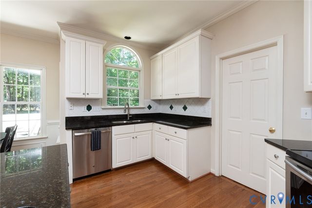 15112 Fox Grove Ln, Midlothian, VA 23112