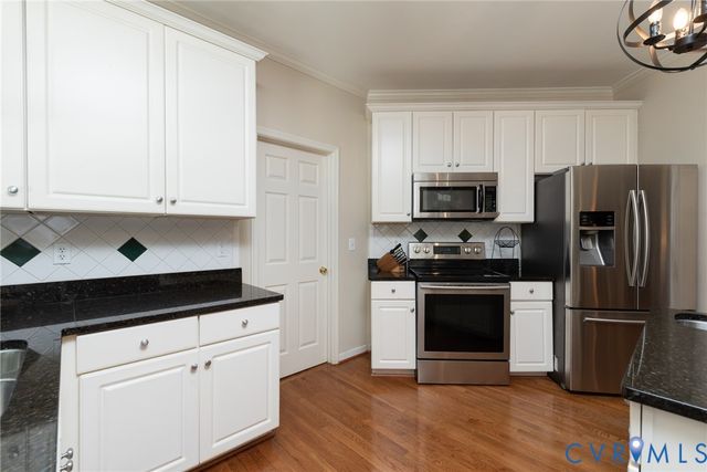 15112 Fox Grove Ln, Midlothian, VA 23112