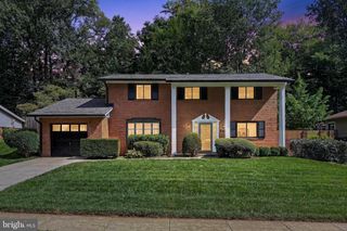 5239 RICHARDSON DR, Fairfax, VA 22032