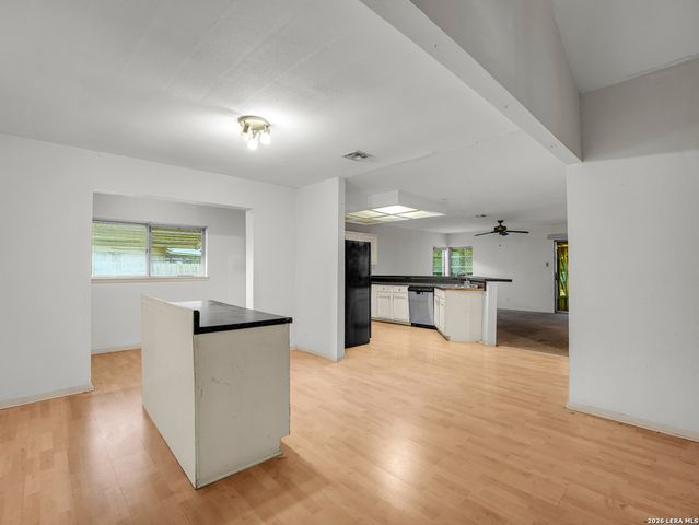 9222 GRAVELY POINT ST, San Antonio, TX 78254