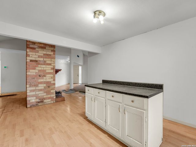 9222 GRAVELY POINT ST, San Antonio, TX 78254