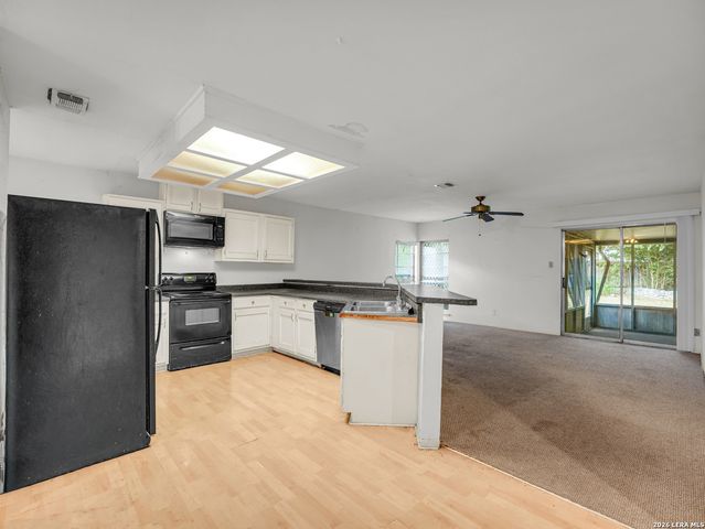 9222 GRAVELY POINT ST, San Antonio, TX 78254