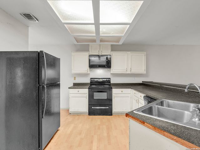9222 GRAVELY POINT ST, San Antonio, TX 78254