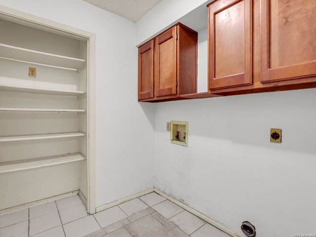 9222 GRAVELY POINT ST, San Antonio, TX 78254