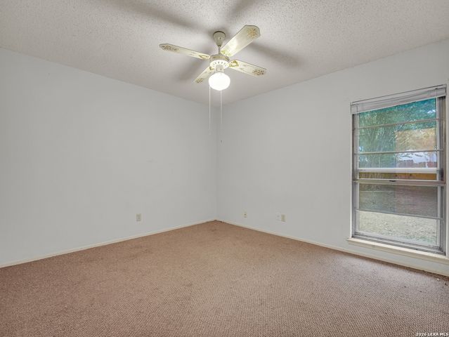 9222 GRAVELY POINT ST, San Antonio, TX 78254