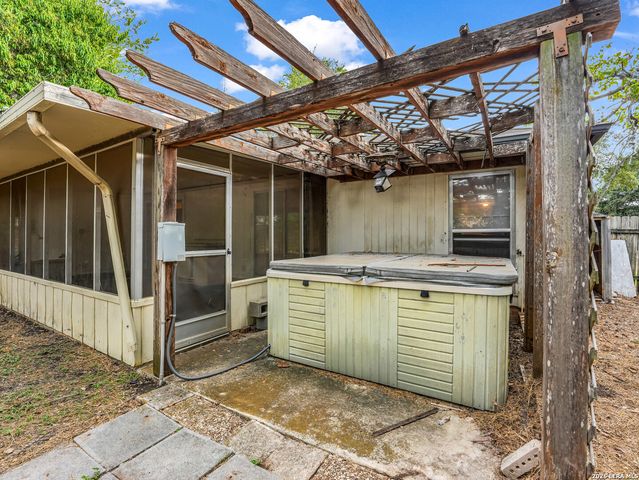 9222 GRAVELY POINT ST, San Antonio, TX 78254