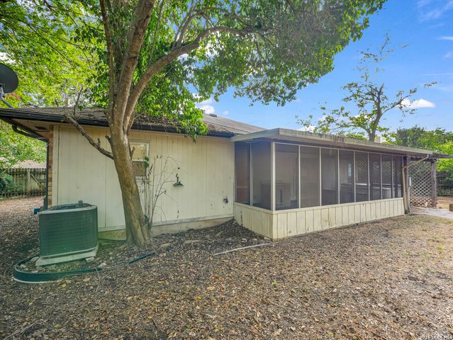 9222 GRAVELY POINT ST, San Antonio, TX 78254