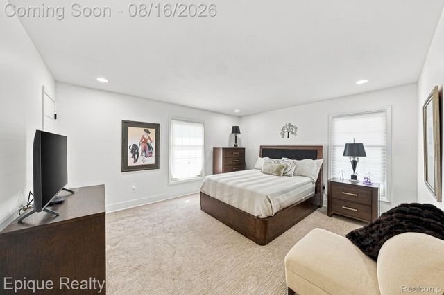 15031 Pilgrim Court, Shelby Charter Township, MI 48315