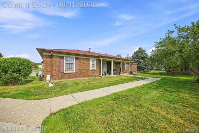 15031 Pilgrim Court, Shelby Charter Township, MI 48315