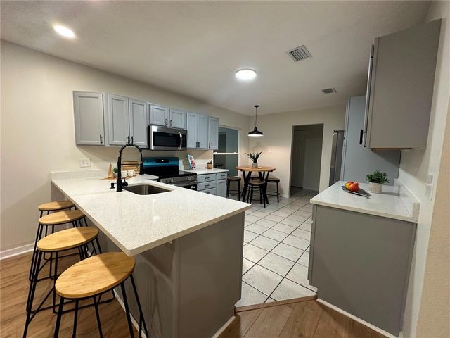 22360 STILLWOOD DRIVE, Land O Lakes, FL 34639