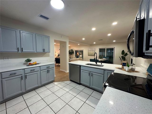 22360 STILLWOOD DRIVE, Land O Lakes, FL 34639