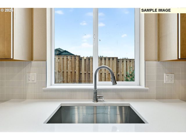 2248 E OTTER Loop 54, La Center, WA 98629