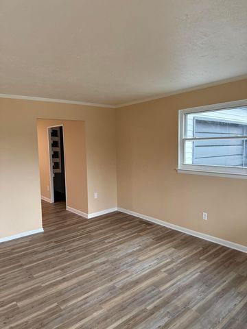 1743 Kermit Avenue, Columbus, OH 43207